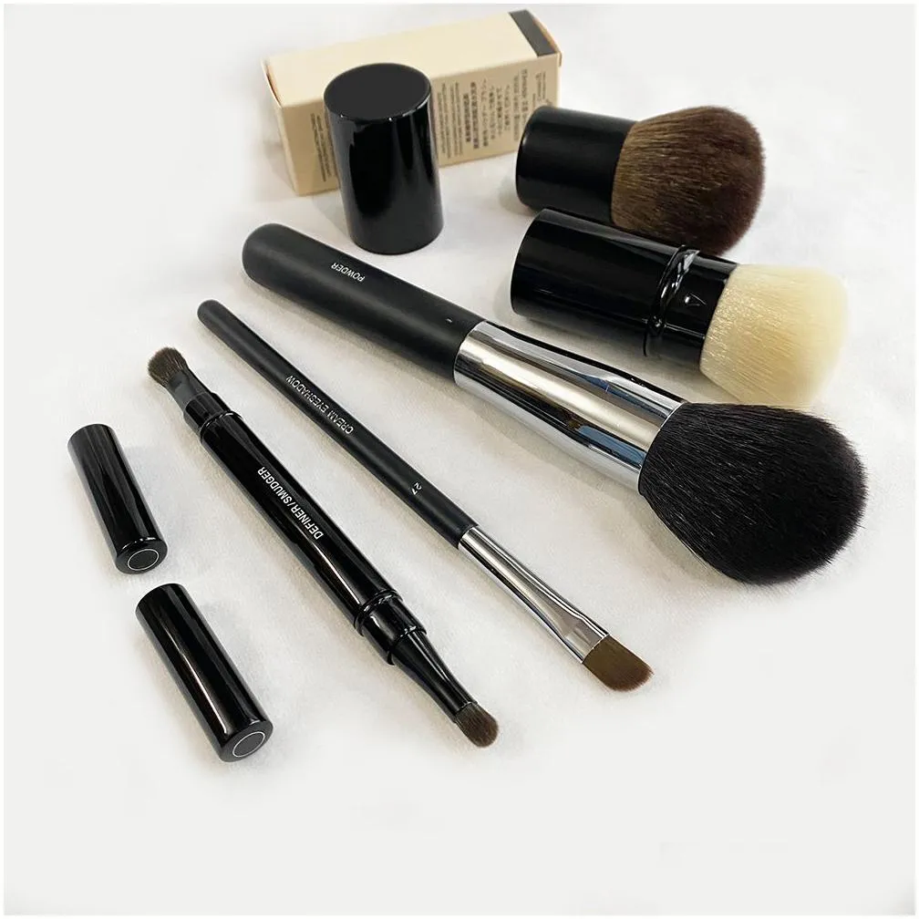 CC Makeup Brushes Petit Pinceau Retractable Kabuki Les Pinceaux De Powder 1 Blush 4 Cream Eye shadow 27 Dual-tip eyeshadow Lip Brush Cosmetics Beauty