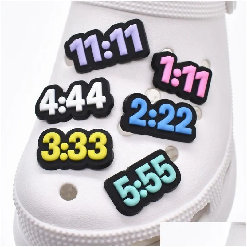 Wholesale Kids Math Shoe Charms Back To School Croc Charms Fit for Bracelets