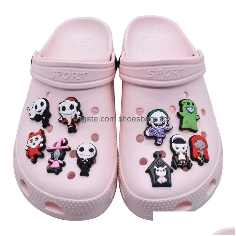 Wholesale Halloween Horror Croc Shoe Charms for Wristband Bracelet Decoration Kids Teen Party Favous Gifts