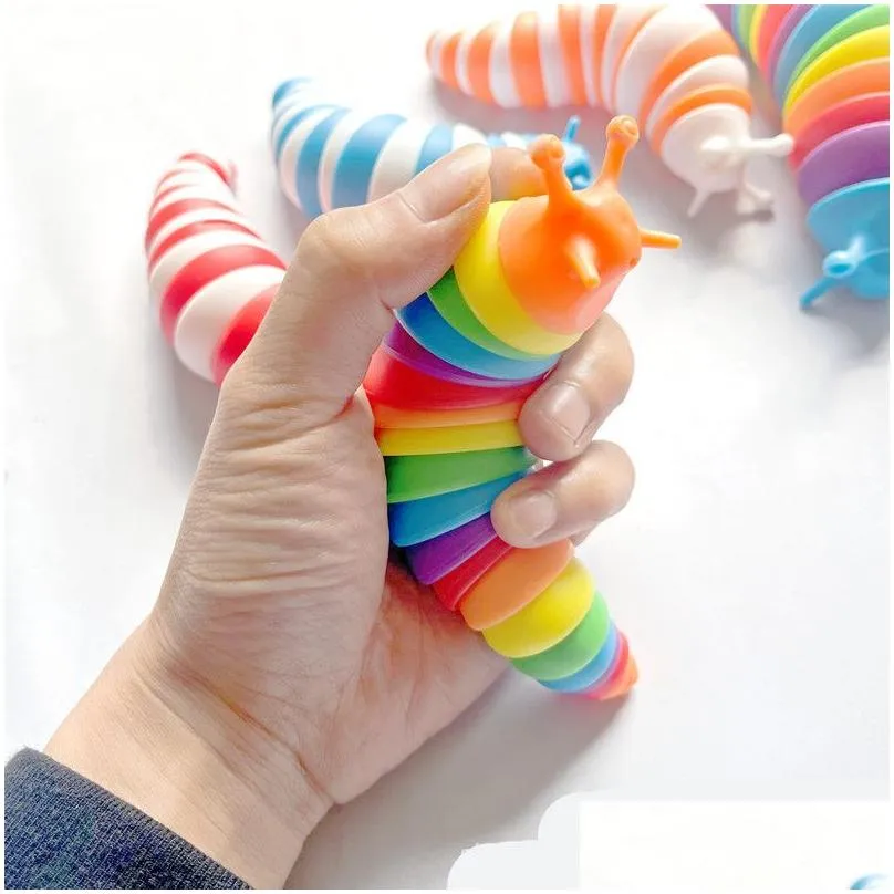 Fidget Toys Slug Articulated Flexible 3D Slugs Favor Fidget Toy All Ages Relief Anti-Anxiety Sensory for Children Aldult W2