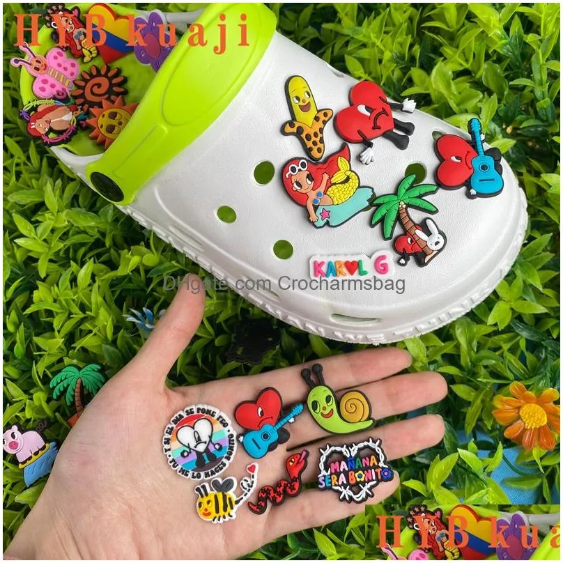 Shoe Parts & Accessories Hybkuaji Bad Bunny Charms Wholesale Shoes Decorations Pvc Buckles For 170-39-57 Drop Delivery Dhfg9
