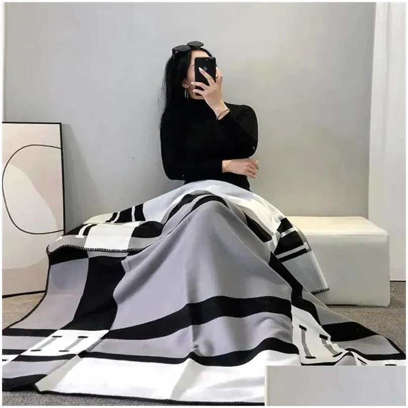 Blanket Wholesale Designer Cashmere Luxury Letter Home Travel Throw Summer Air Conditioner Beach Towel Womens Soft Drop Delivery Garde Dhbwk