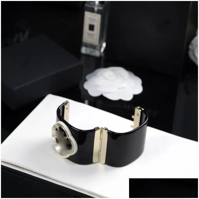 Luxury Designer gold diamond bangle bracelets for woman Womens Wrist band black acrylic bangles bracelet official Brand replica Premium