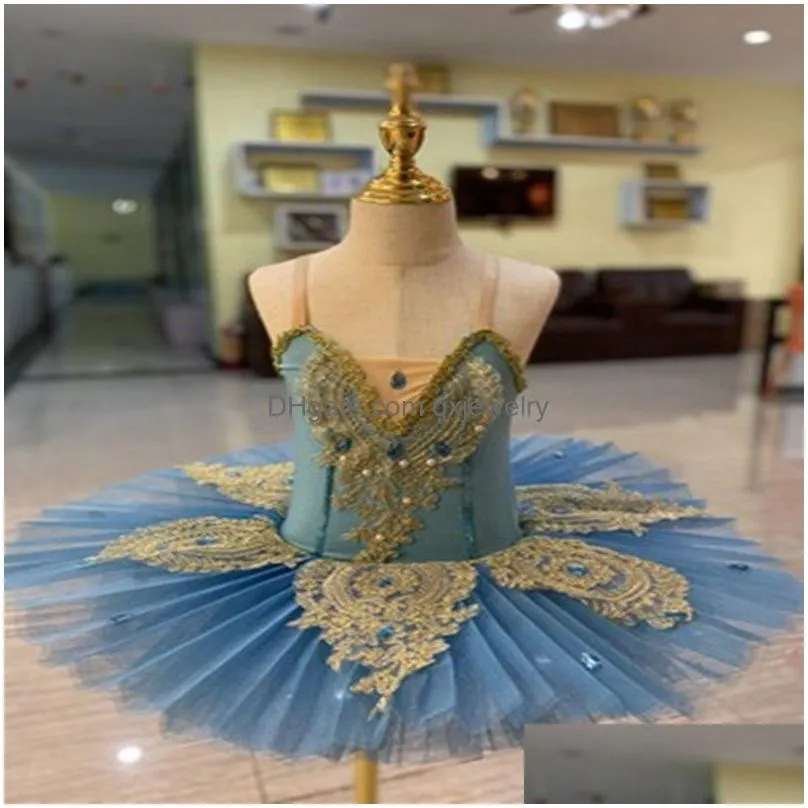 Mannequin 1-2 Year Child Half-Style Models Props Childrens Clothing Gold Iron Square Base Chassis Woman Pet One Piece D076 Drop Delive Dhtb8