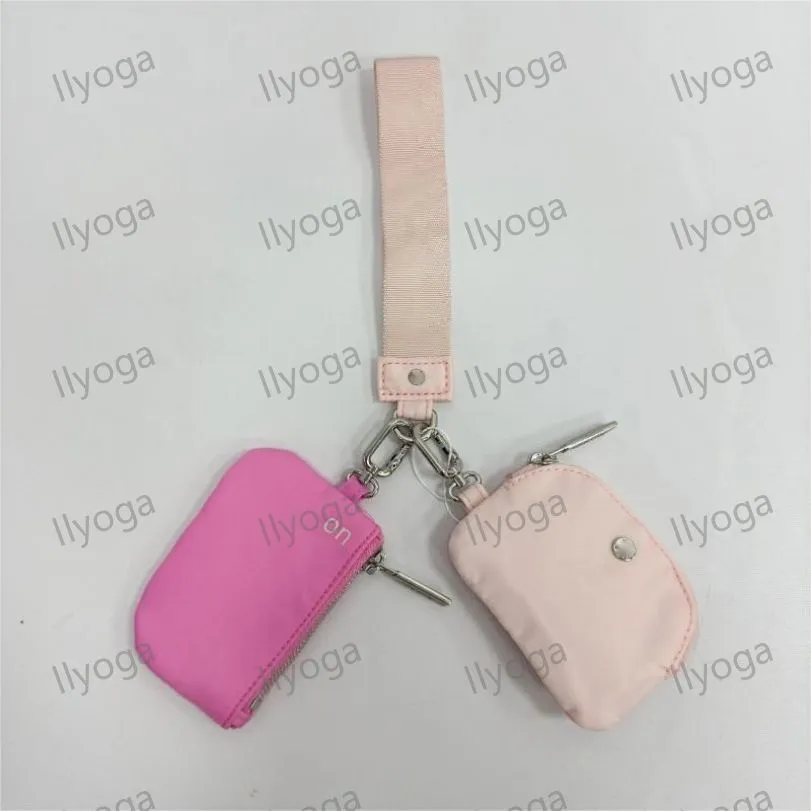 Yoga wristlet clutch bag keychain wallet yoga bag gym bag mini Designer purse with detachable zipper wrap around wrist guard wallet portable coin bag pink pocket