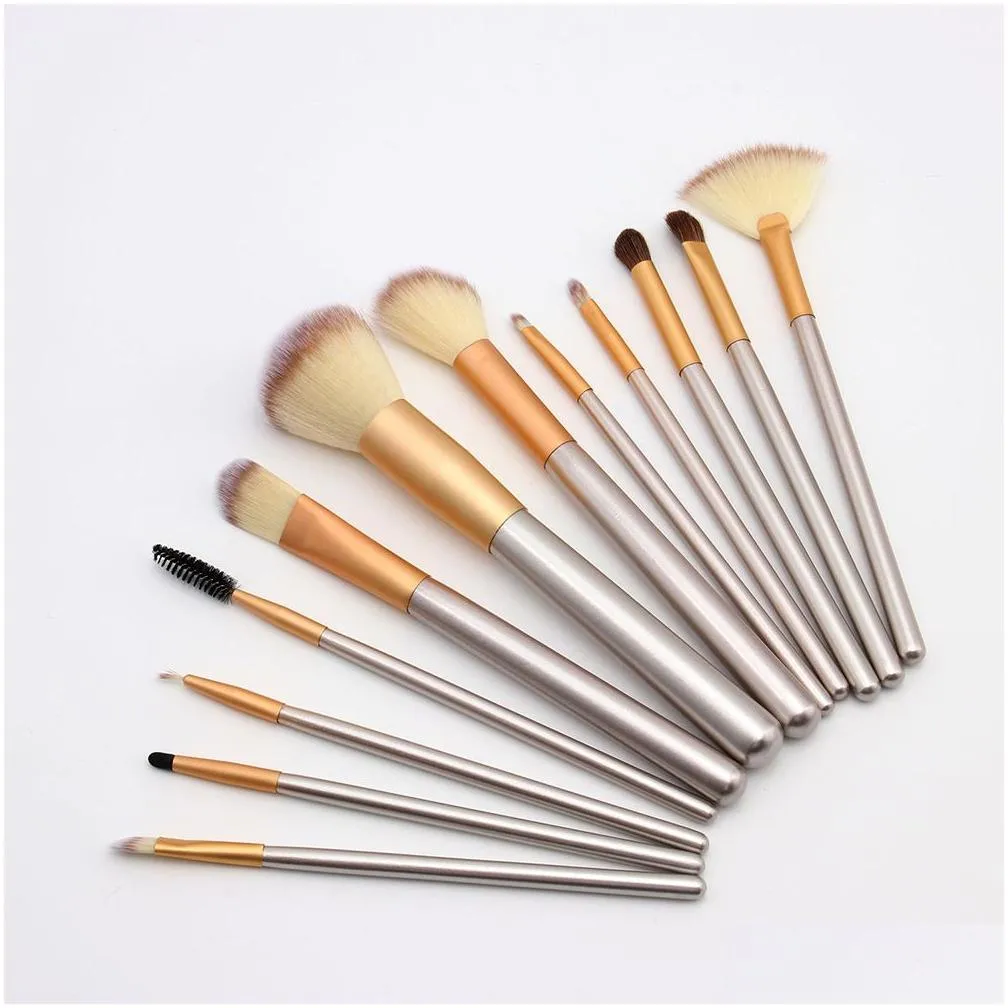 12pcs/set High Quality Makeup Brushes Kit Wood Handle Portabel Travel Toiletry with Retail Makeup Bag