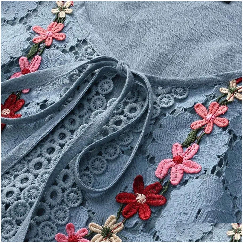 2022 Women`s Lace Crochet Blouse Elegant Embroidery Tops Hollow Lace Up Shirts Cott Linen Plus Size Blouse Blusas Chemise 5XL 74bg#