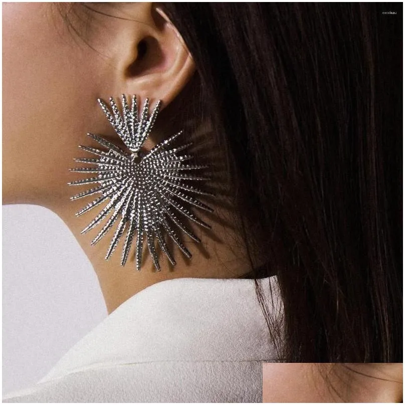 Stud Earrings Retro Temperament Heart-shaped For Women Personality Simple Fan Exaggerated Tassel Geometric Korean