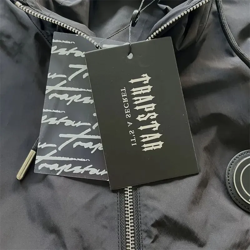 New Men Trapstar Jacket Sportswear Irongate t Windbreaker-black Embroidered Letters Women`s Zipper Sun Protection 23