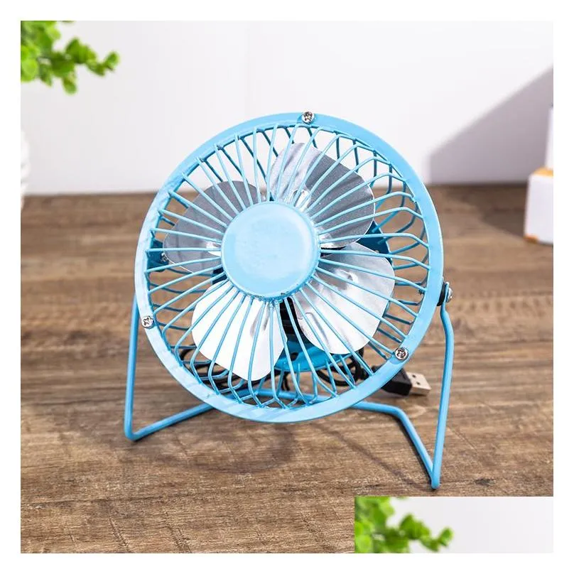 wholesale Mini Usb Fan Universal Home Office Car Portable Mini Fan Aluminum Small Desk USB 4 Blades Cooler Cooling Fan 4 Inch With