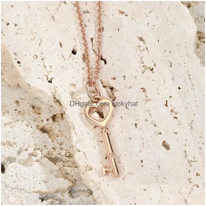 Pendant Necklaces Heart Shaped Key S925 Sterling Sier Elegant Charm High Quality Jewelry Gifts For Women G230202 Drop Delivery Dhoy2