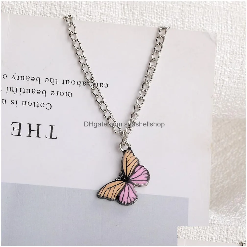 fenale Butterfly necklace exquisite lady clavicle pendant necklaces random mixed