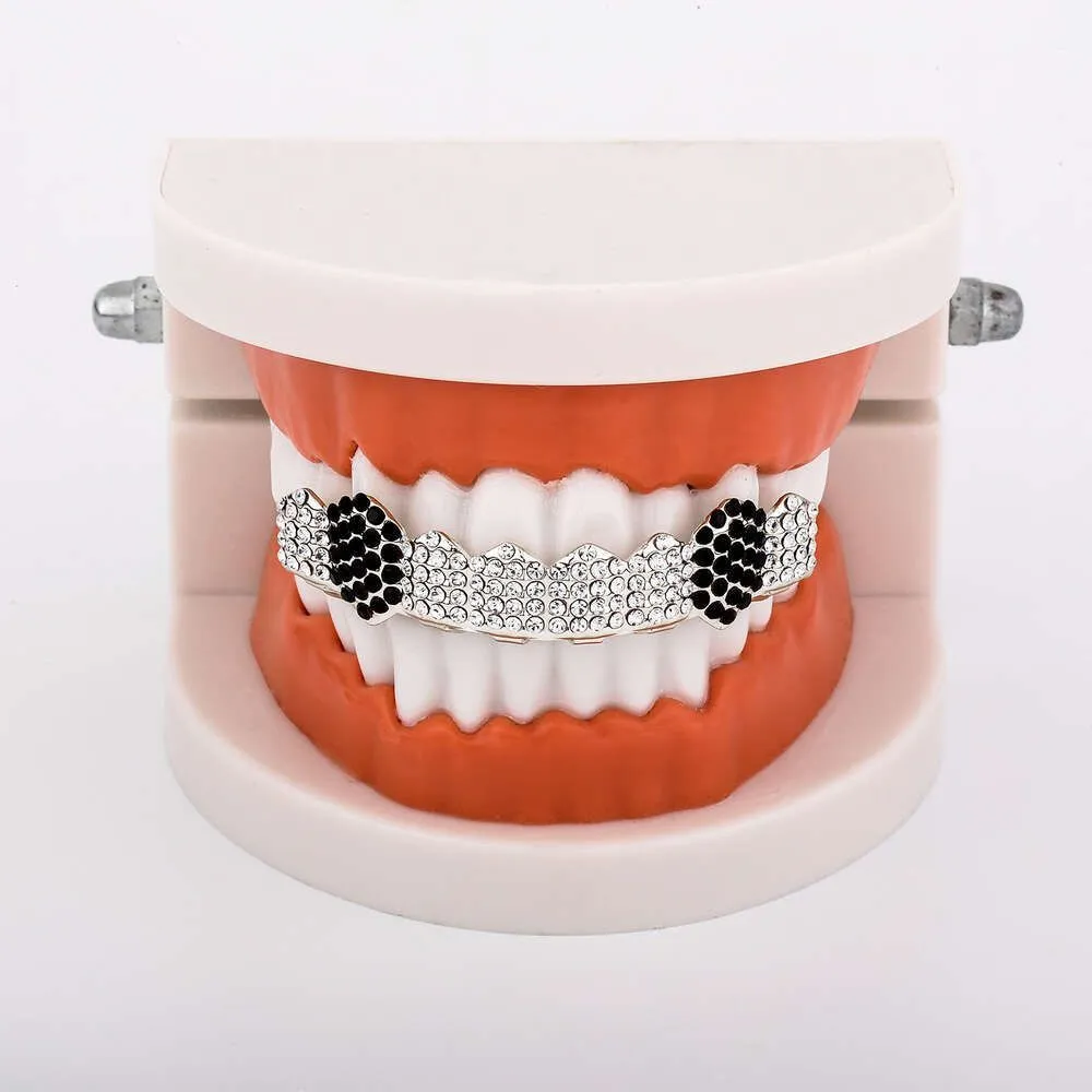18K Real Gold Vampire Tooth Grillz Punk Hip Hop Bling Rhinestone Iced Out Diamond Tooth Grills Braces Mouth Dental Tooth Cap Halloween Cosplay Rapper Body