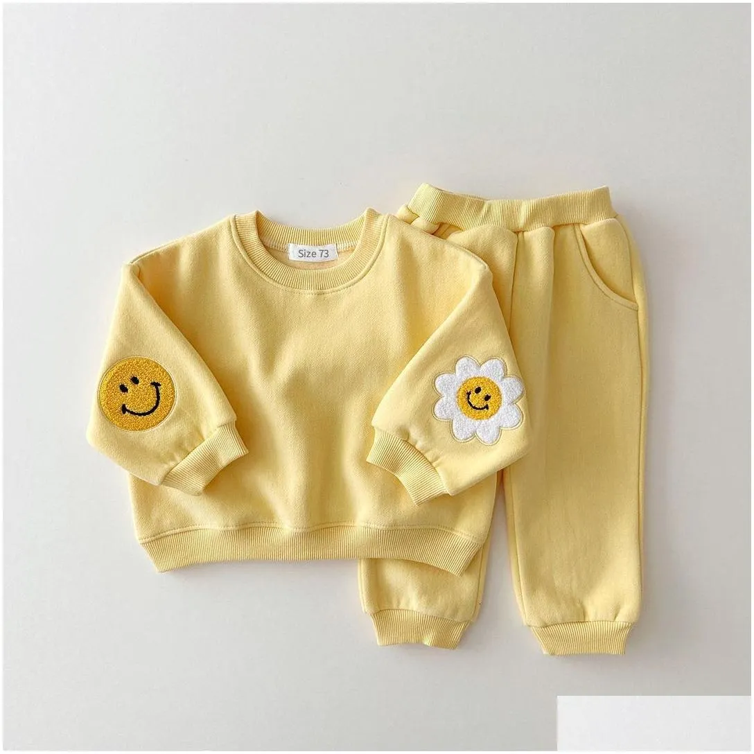 Clothing Sets Winter Warm Baby Girl Boy Clothes Set Embroidery Thicken Fleece Sweatshirt Pant Baby Boy Tracksuit Toddler Girl Clothes Korea
