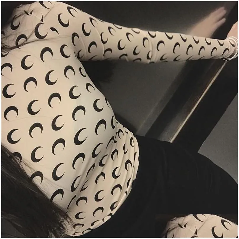 Feminine Clothes Sexy Moon Print T shirts Top Women Long Sleeve Graphic Tee Tunics Koszulka Damska Crescent