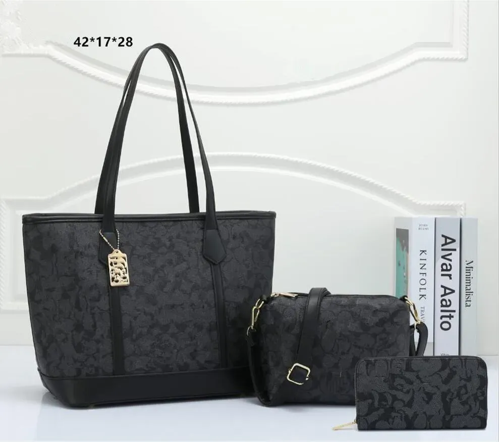 high quality uxurys Woman Kids Chain Coachity Tote Bag Purses Wallet Women Men Card Holder Designer Handbags Backpack Crossbody Bags