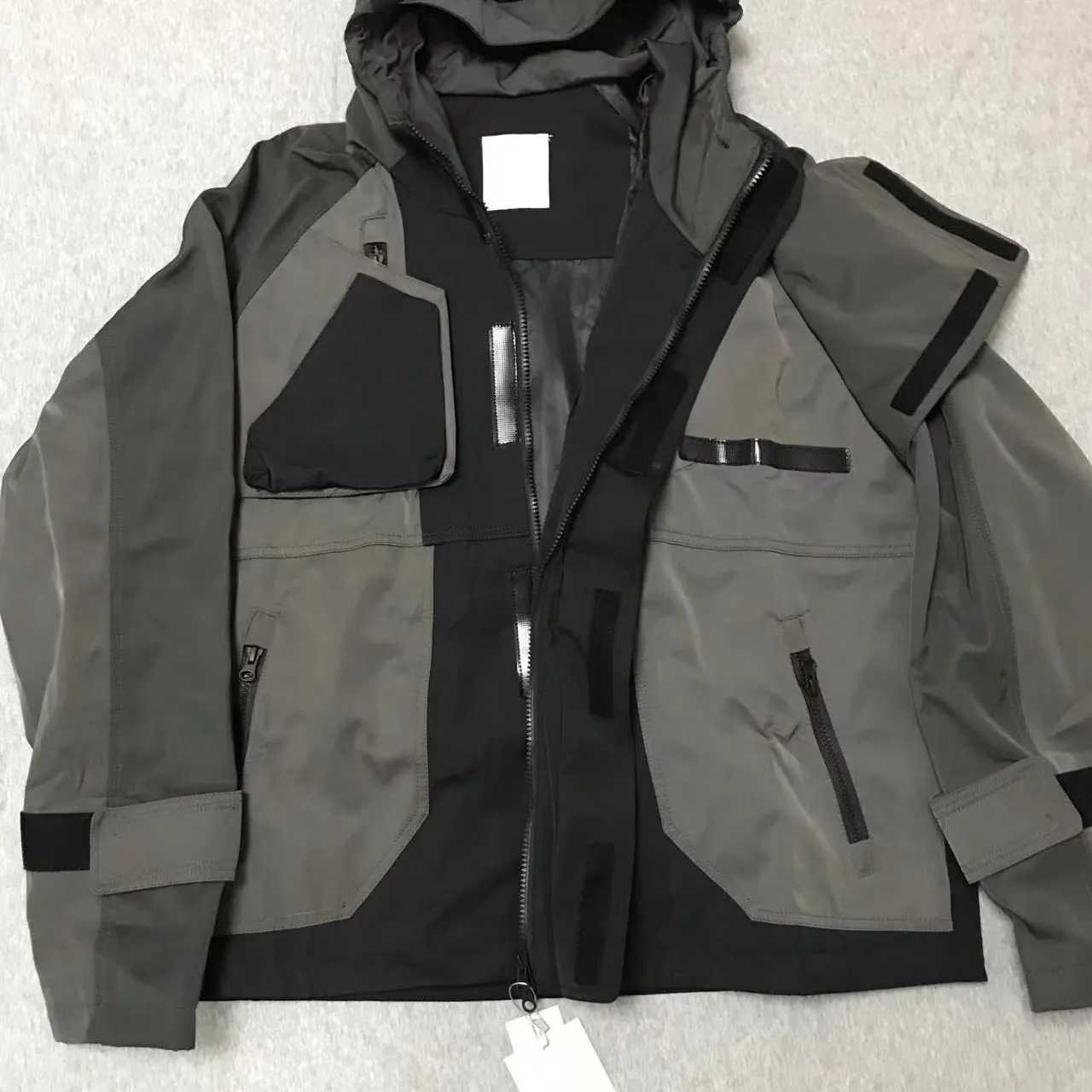 Fashion Brand UNDERMYCAR Jacket Ninja Functional Zipper Hooded Tactical Jacket Men`s Trendy Armor Charge Coat Black Grey Splice Coat Jacket Men