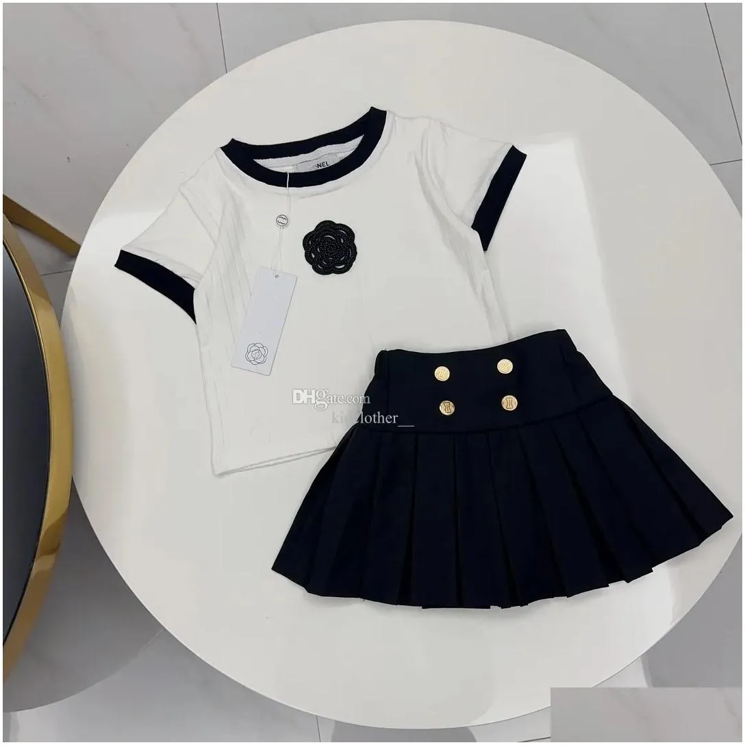 girls dress Kid designer Lapel sleeveless girl clothes girl`s skirt pure cotton design Breast flower design summer fasion dresses luxury brand size