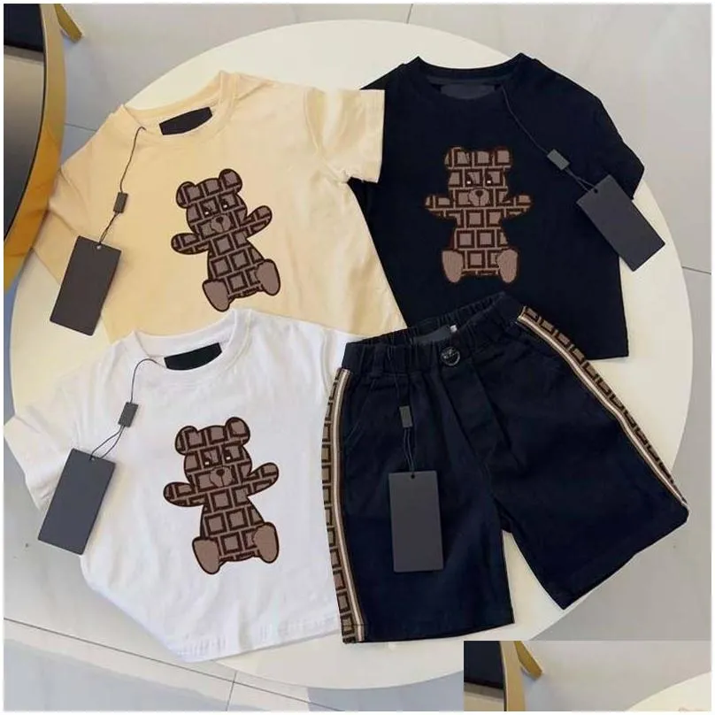 Designer bear kids sets baby t-shirt shorts set clothes children youth boys girls clothing summer sports baby suits size 2-10