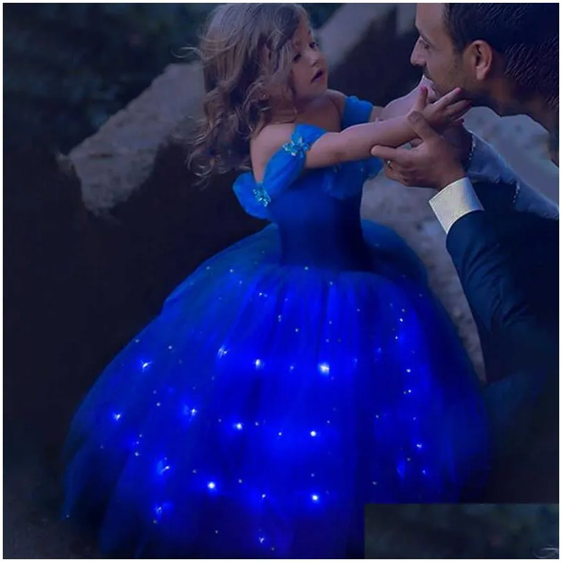 Girl`s Dresses Uporpor Girls Cinderella Princess LED Light Up Dress for Christmas Birthday Party Cosplay Girl Come Kids Fancy Blue Ball Gown