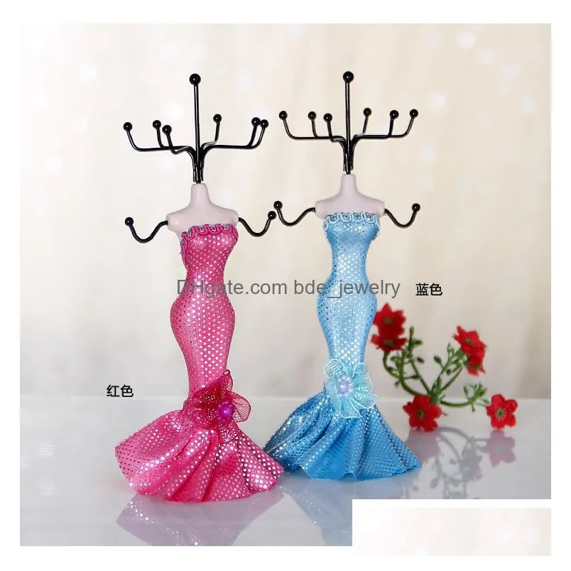 creative resin mannequin jewelry display stand necklace earrings rings jewelry storage rack 18cm mini model shape jewelries display