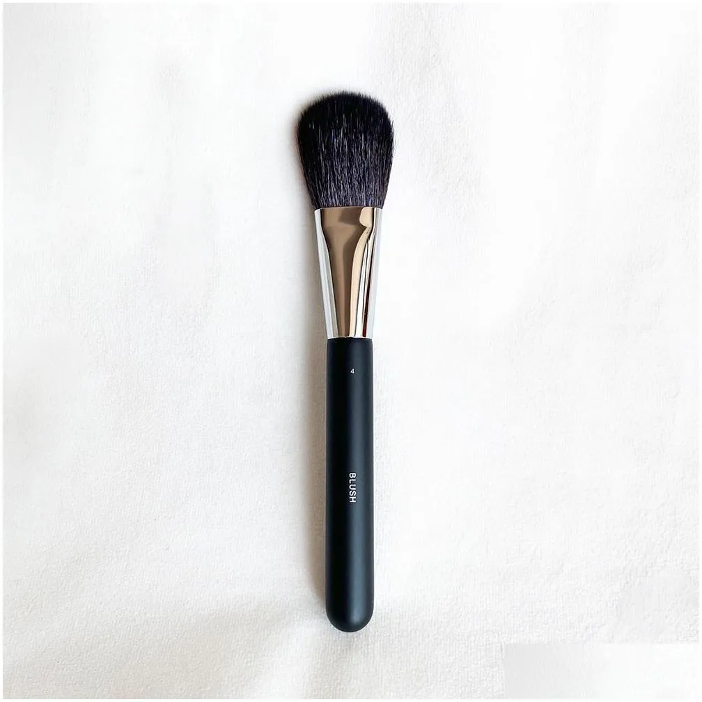 CC Makeup Brushes Petit Pinceau Retractable Kabuki Les Pinceaux De Powder 1 Blush 4 Cream Eye shadow 27 Dual-tip eyeshadow Lip Brush Cosmetics Beauty