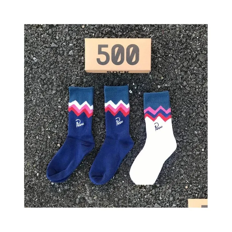 Sports Socks Men`s Autumn Fashion Skateboard Letter Embroidery Lovers White Red Blue Trend Hip Hop Cotton 3 Pairsbox 231213