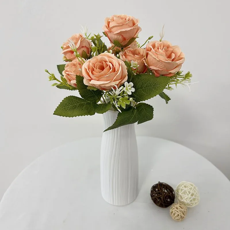 Decorative Flowers Artificial A bouquet of round roses flowers for family parties
