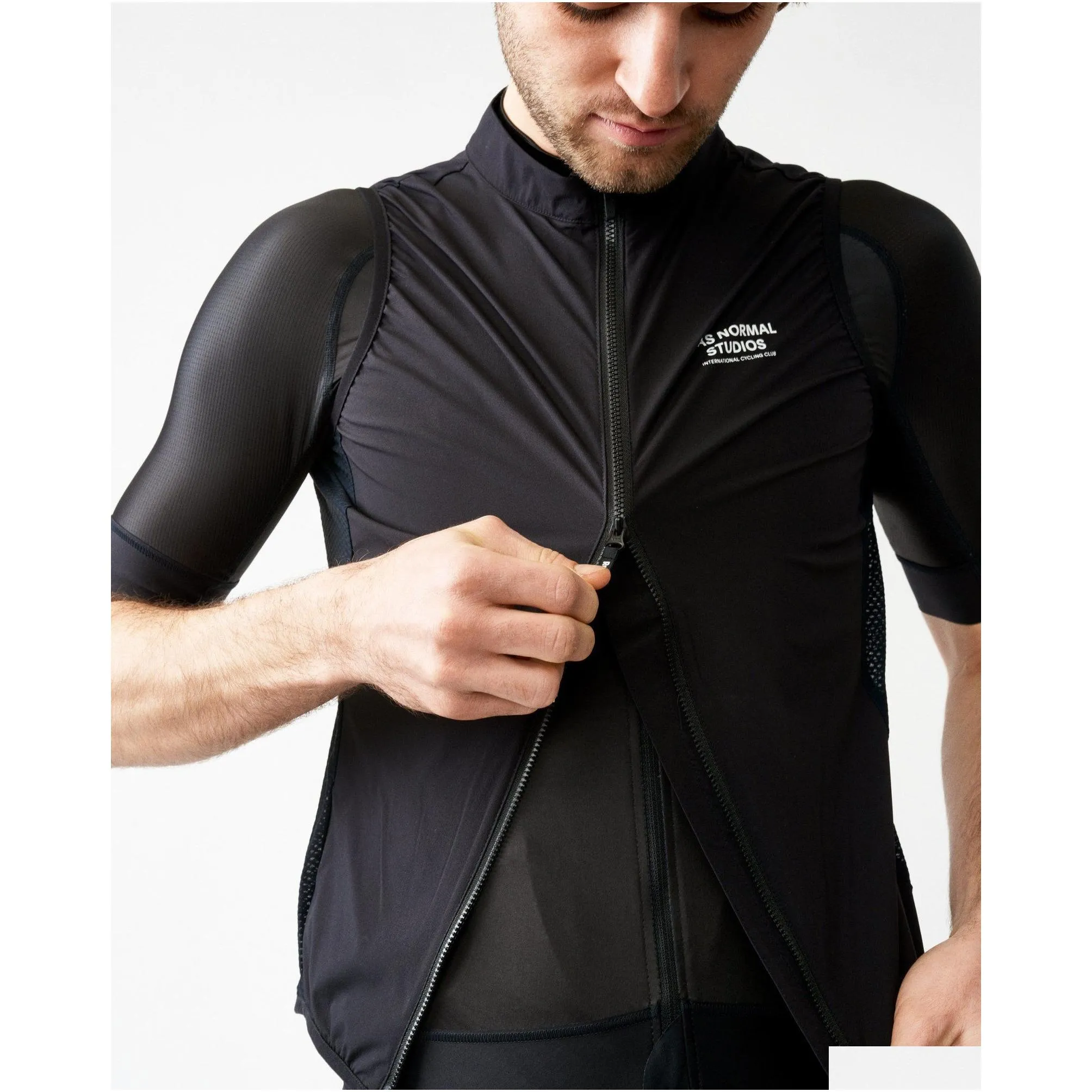 Cycling Jackets PNS PAS NORMAL STUDIOS Lighweight Cycling GILET Windproof Cycling Vest For Men And Women 2 way zipper 230209