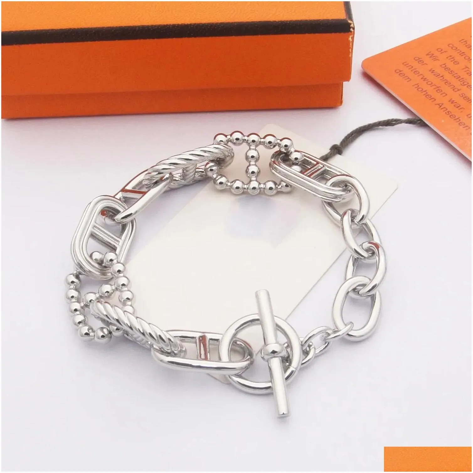 Design Bangle High quality womena nd mens Bracelet Designer jewelry gold buckle Pig Nose Bracelets stainless steel men and woman fashion Jewelry Bangles With
