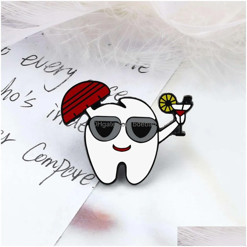 cute cartoon tooth enamel pins christmas tooth doctor tooth brooches lapel pin badges accessories for dentist nurse jewelry gift