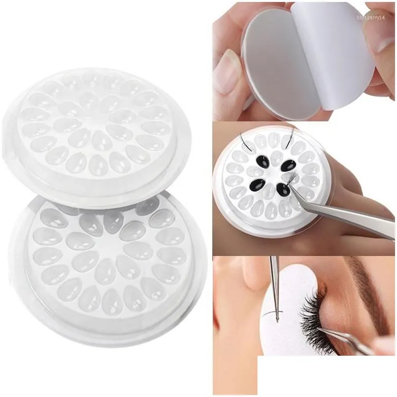 False Eyelashes 10/20/50/100Pcs Transparent Pvc Stand Usef Plastic Gasket Flower Shape Pad Convenient Eyelash Glue Holder Adhesive Dr Otjci