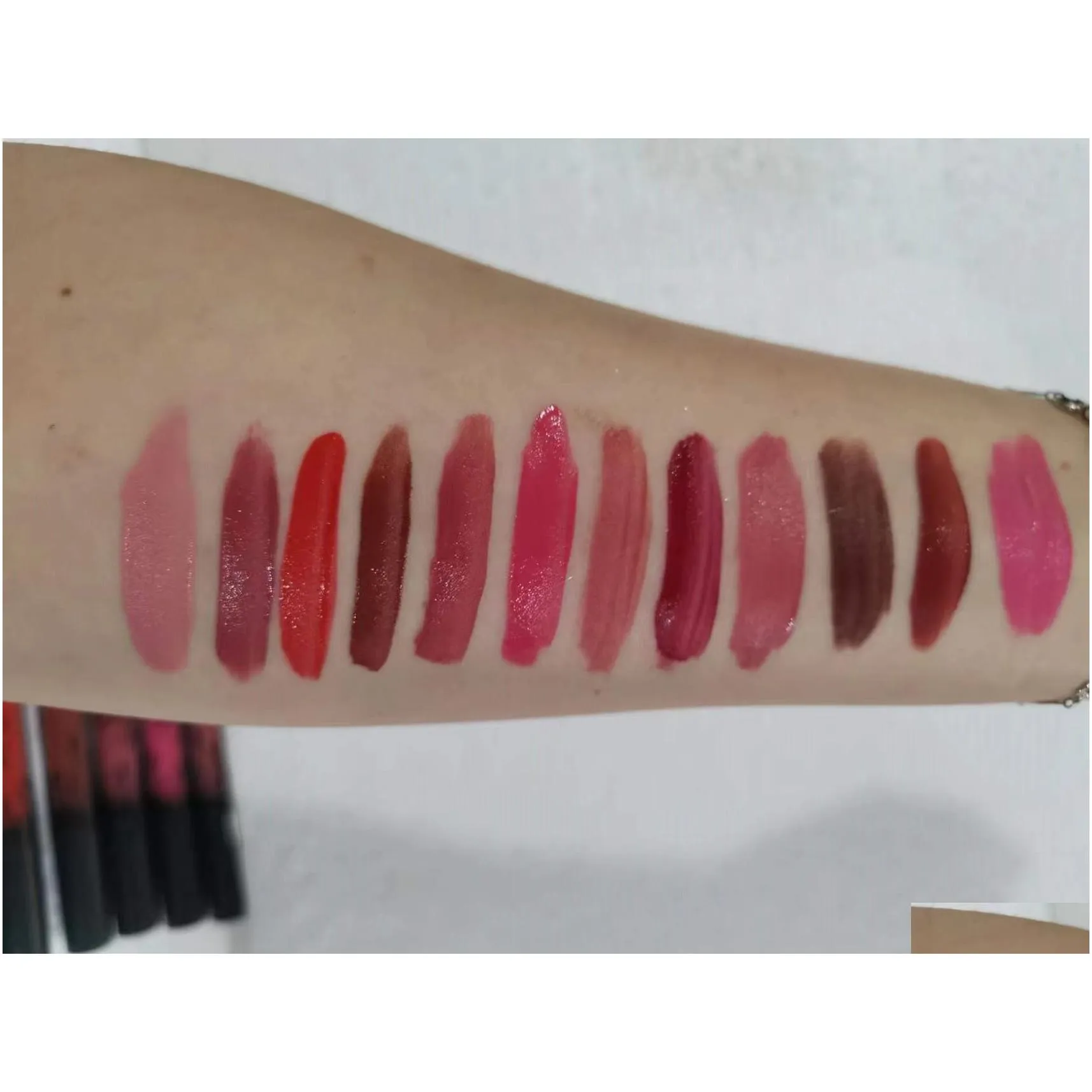 12pcs in 1 KY Matte Liquid Lip Gloss Lipstick Kit Long Lasting Foundation Makeup Lipgloss Set Non-Stick Cup