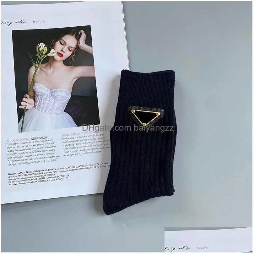 Men`S Socks Mens Designer For Men Women Cotton Breathable P Letter Sock With Leather Metal Piece Womens Suitable Clothing 11 Drop Del Dh937