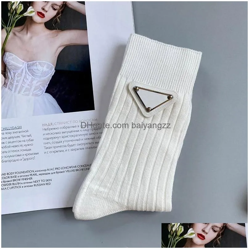 Men`S Socks Mens Designer For Men Women Cotton Breathable P Letter Sock With Leather Metal Piece Womens Suitable Clothing 11 Drop Del Dh937