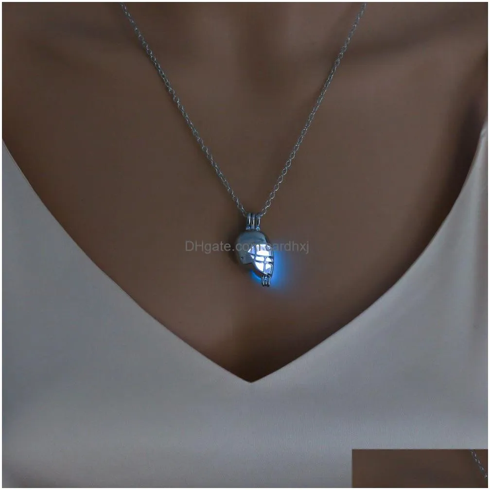 Pendant Necklaces Glow In The Dark American Football Helmet For Women Luminous Beads Locket Chains Fashion Sports Jewelry Gift Drop De Dhtpr