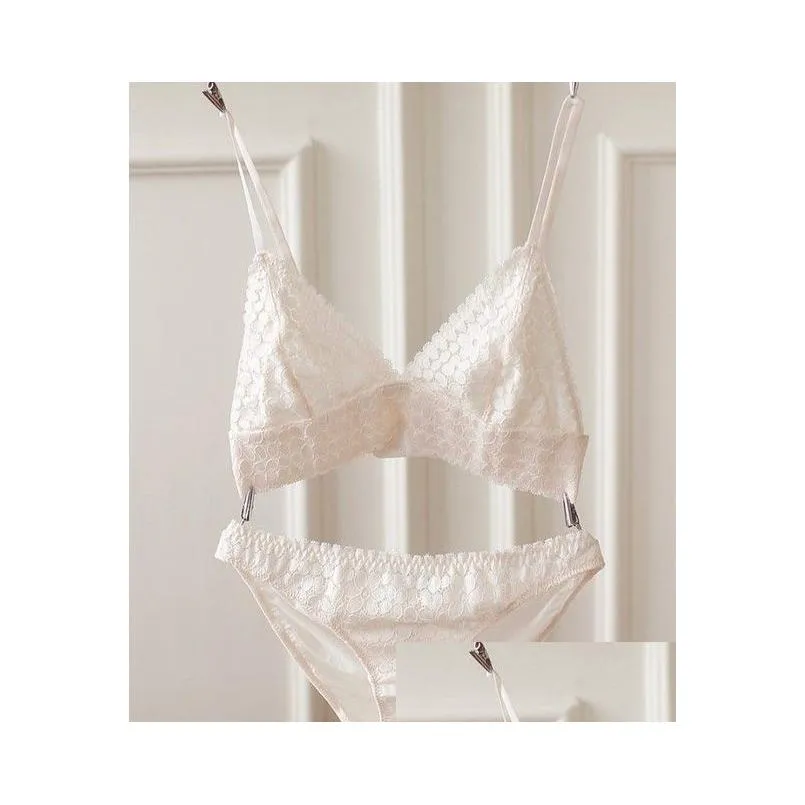 French Ultra-thin Cup Lace Underwear Female French Sexy Ultra-thin European and American Triangle Cup White Bralette Bra