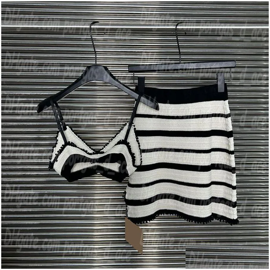 Cropped Women Knitted Tanks Tops Skirt Set Striped Luxury Designer Knits Tank Singlet Skirts Sexy Bandeau Singlets Dress Set