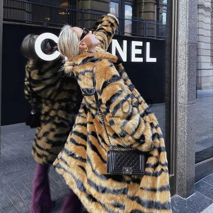 Women`s Fur Faux Fur Fur Imitation Fur Coat Imitation Tiger Pattern Fur Lengthened Artificial Fur Coats Autumn Winter Warm Fashion Casual Overcoat