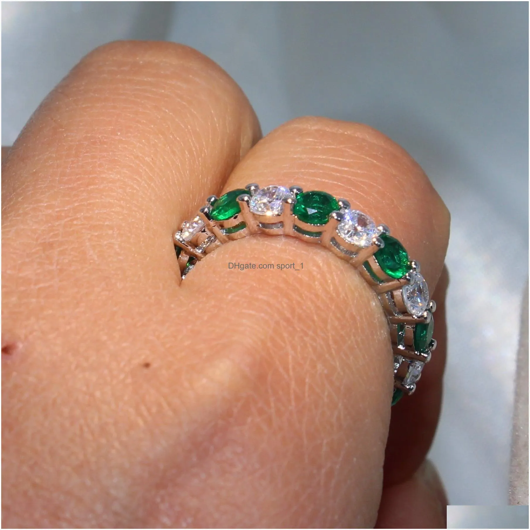 2018 sparkling brand luxury jewelry 925 sterling silver round cut emerald zirconia women wedding band circle ring gift