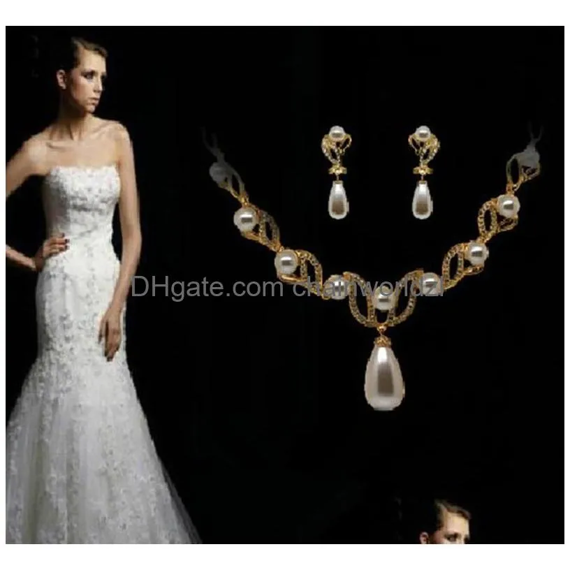 2021 gold plated cream pearl drop pearl and rhinestone crystal bridal necklace and earrings bridal jewelry sets