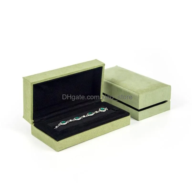luxury clover fashion designer jewelry boxes sweet charm bracelets for girls women brand name bracelet necklace earrings rings gift