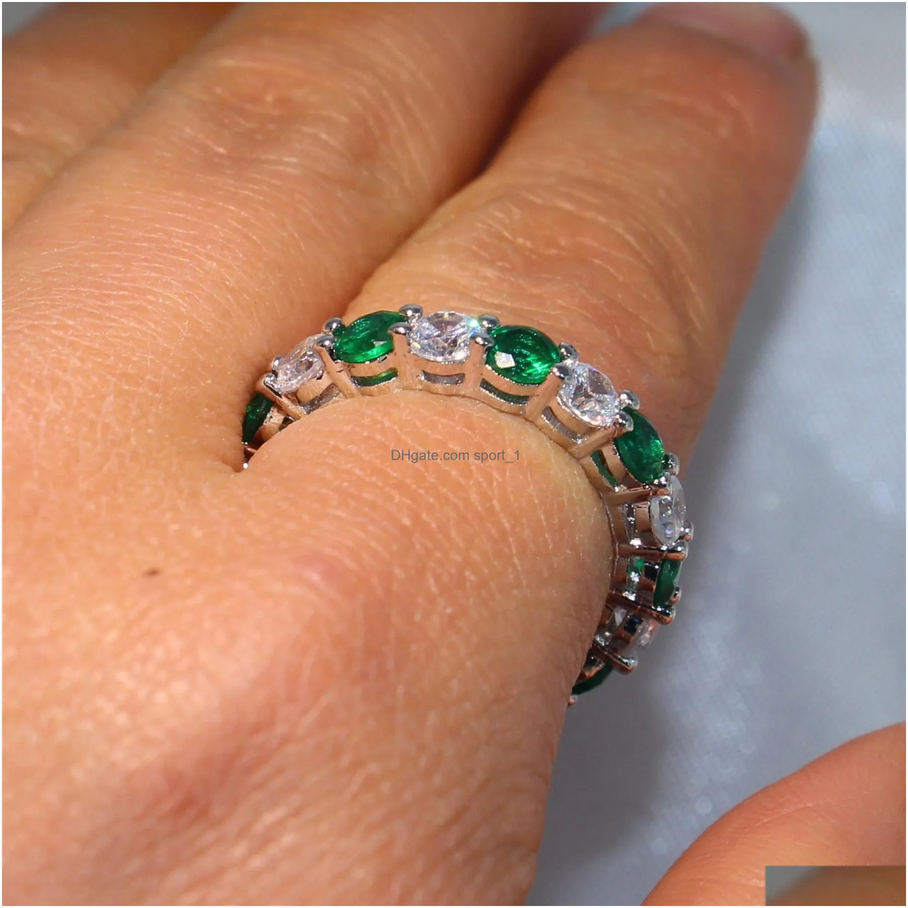 2018 sparkling brand luxury jewelry 925 sterling silver round cut emerald zirconia women wedding band circle ring gift