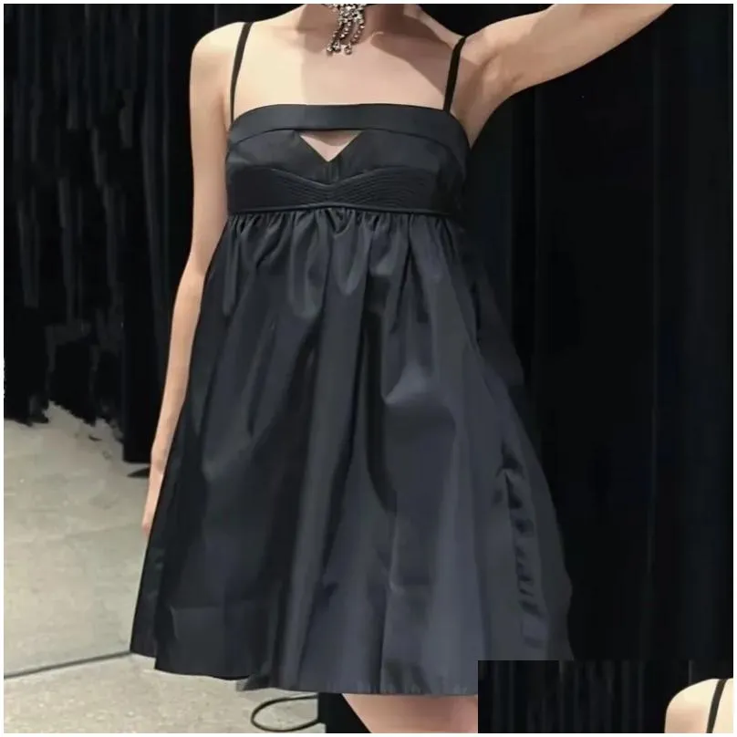 Fashion Designer Dress Women`s Hollow Camisole Skirt for Summer Vocation Designer Beach Tank Dress 26568