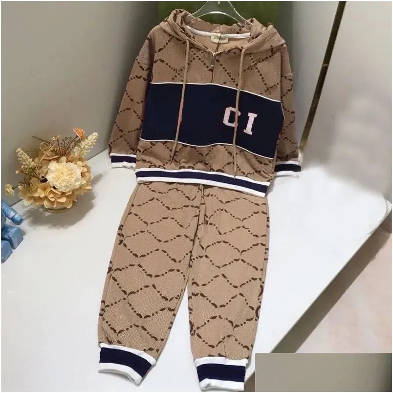 Luxury Girls Dress Designer Boys Sports Set Classic Brand Clothes Childrens Casual Clothing High Quality Suits Fashion Letter Sets