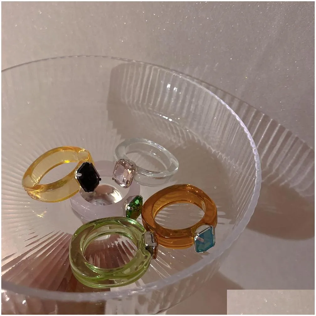 2021 Resin Rhinestone Women Girls Acrylic Wedding Ring Set for Couple Jewelry