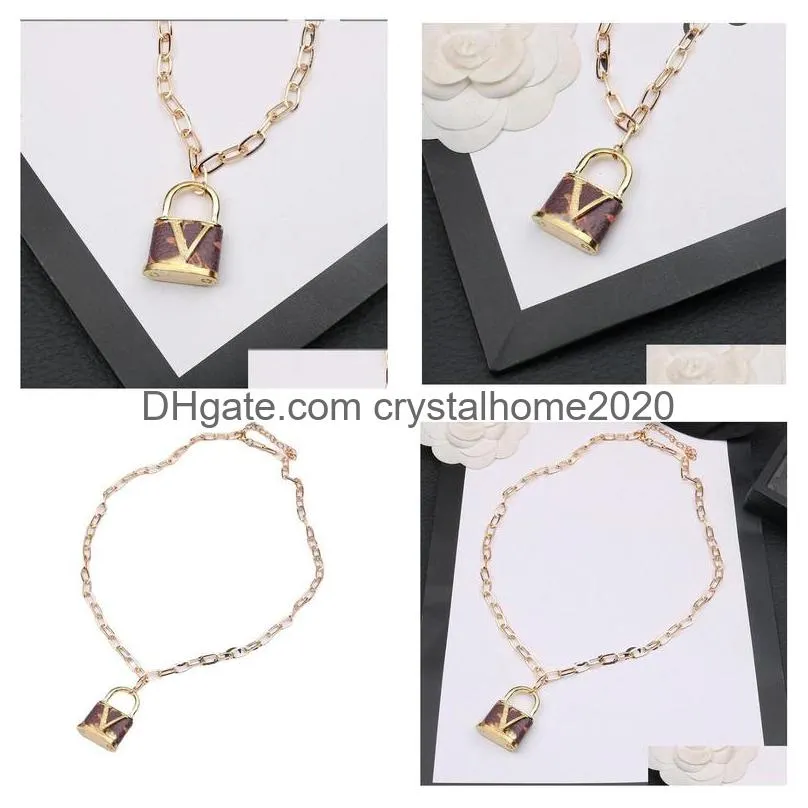 Pendant Necklaces Designer Fashion Brand Letter Ity Pendant Necklaces Mens Womens Golden Chain Geometric Gold Plated Lock Necklace Swe Dhemw