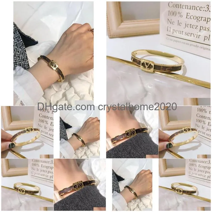 Bangle New Style Bracelets Women Bangle Designer Letter Faux Leather Gold Plated Stainless Steel Wristband Cuff Fashion Jewelry Acces Dhtil