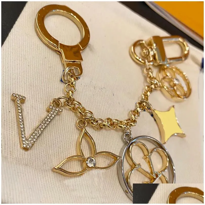 Luxury Designer Keychain Letter Pendant Gold Key Buckle Detachable Keychains For Mens Womens Fashion Hoop Keys New With Box Drop Deli Dhisx