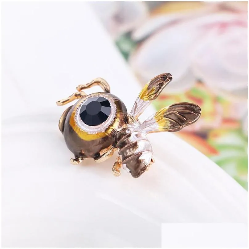 Pins, Brooches Pins Brooches Lubov Lovely Creative Cartoon Bee Brooch Enamel Insect Women Suit Collar Children Birthday Gift 2022 Dro Dheih